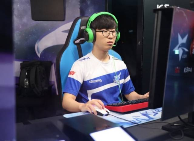 在激烈的竞 在激烈的竞