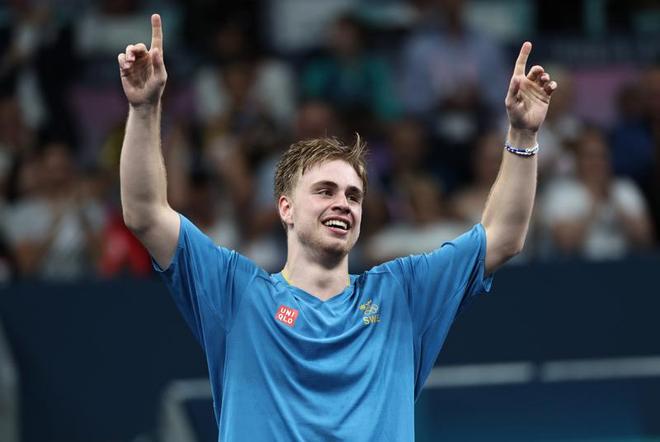 通过一系列 通过一系列